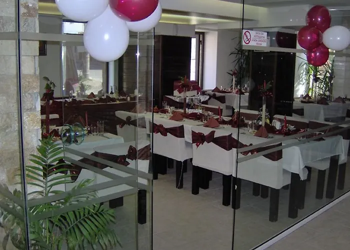 Szálloda елица