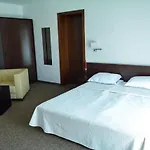 Готель елица 3*