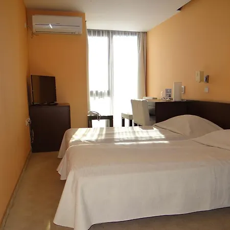 елица Hotell 3*