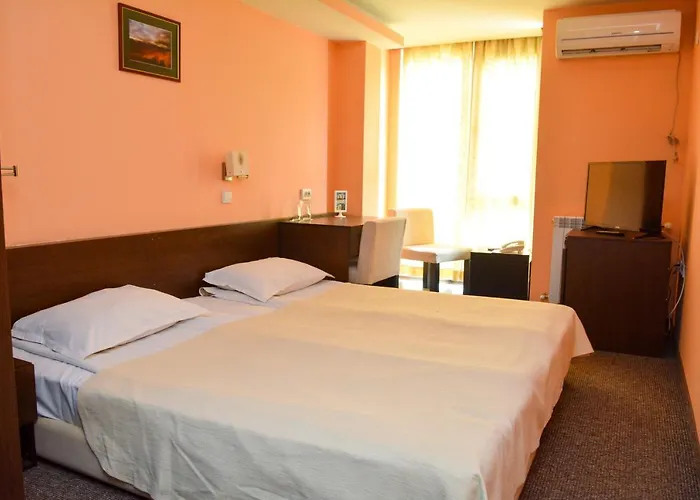 елица Otel 3*